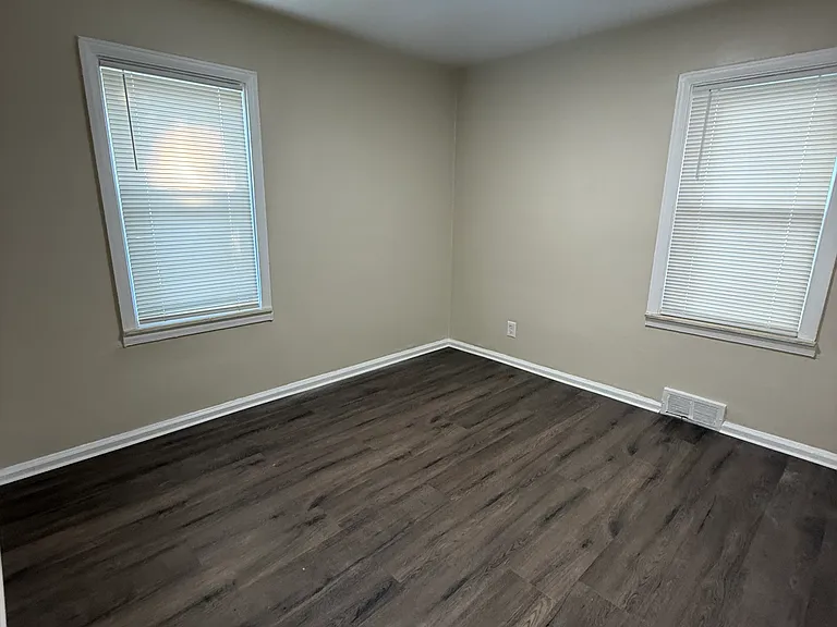 7535 Republic Ave — Photo 4