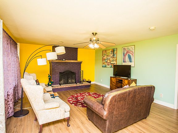 4th image of 4002 43rd St