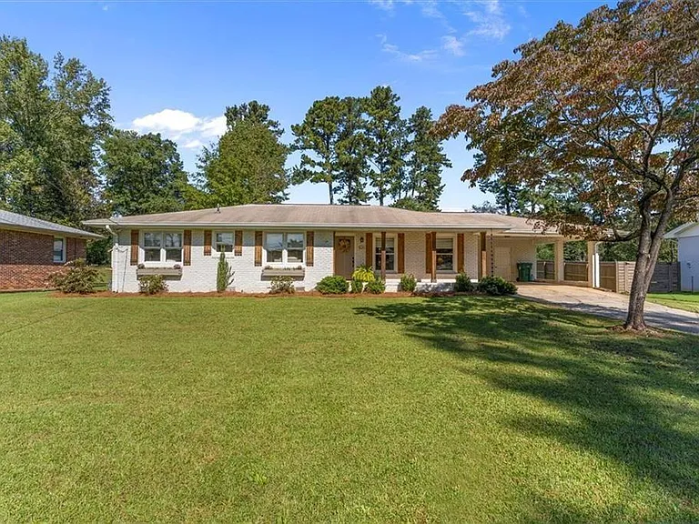 521 Pineview Dr SE — Photo 34