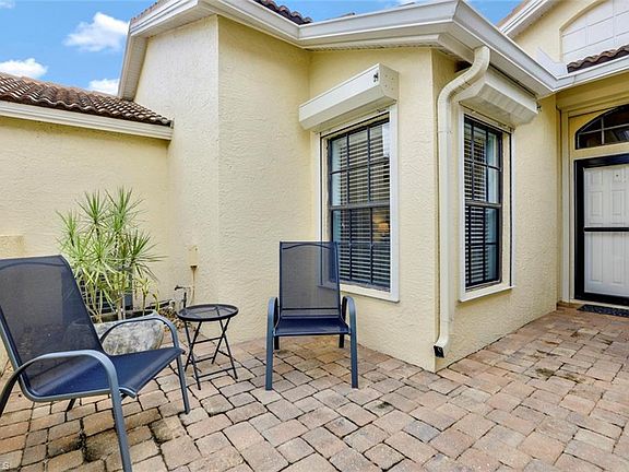 2nd image of 28803 Hunters Ct