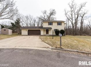 3 Edgewild Ct, East Peoria, IL 61611