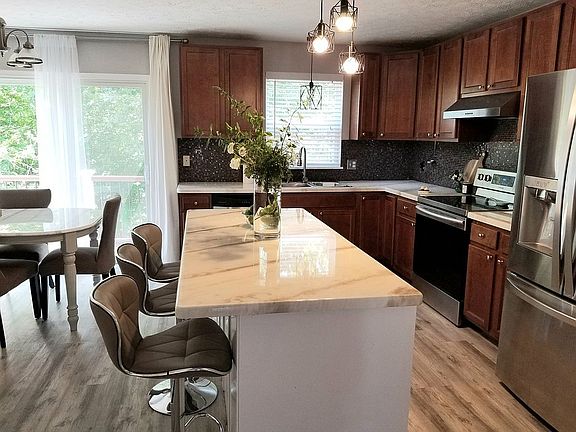 5th image of 4418 Aylesworth Dr