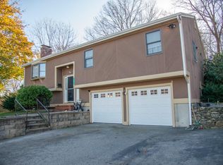 78 Bertenshaw Rd, Woonsocket, RI 02895