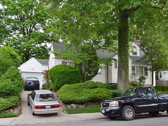 5th image of 966 Bard Ave