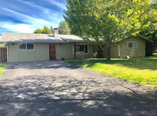 1614 SW Canyon Dr, Redmond, OR 97756