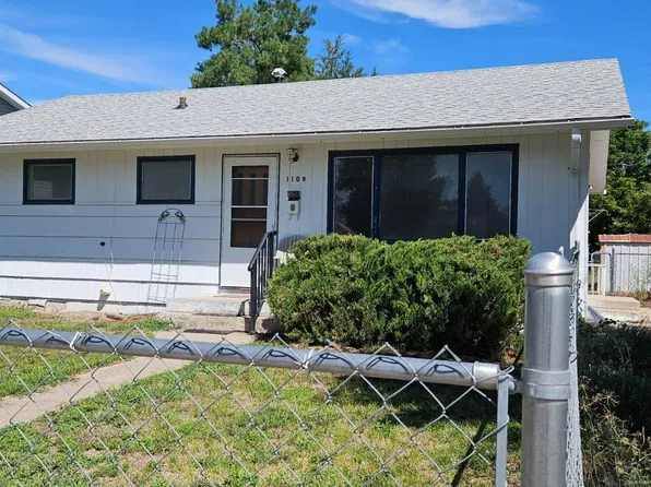 1109 W Lawn Dr, Ogallala, NE 69153