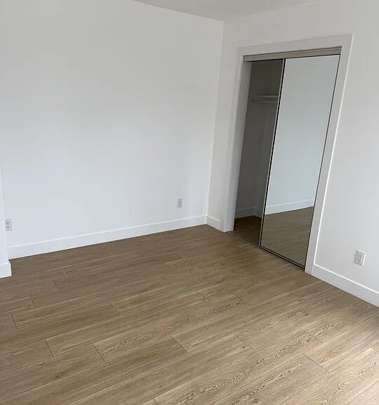 227 N Park View St #1/2 — Photo 20