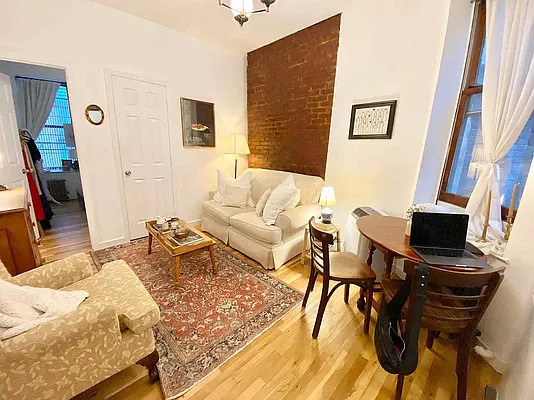 Rented by J PRESTON AND ASSOCIATES INC | media 15