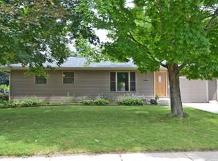 277 Prairie View St, Oregon, WI 53575