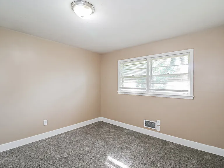 1932 Carla Dr — Photo 9