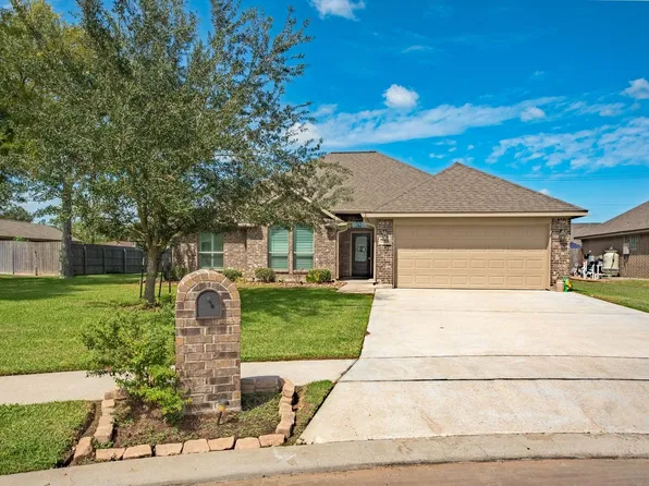 219 Marigold St, Lake Jackson, TX 77566