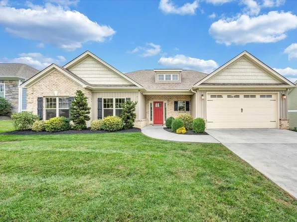 213 Mountain Brook Dr, Roanoke, VA 24012