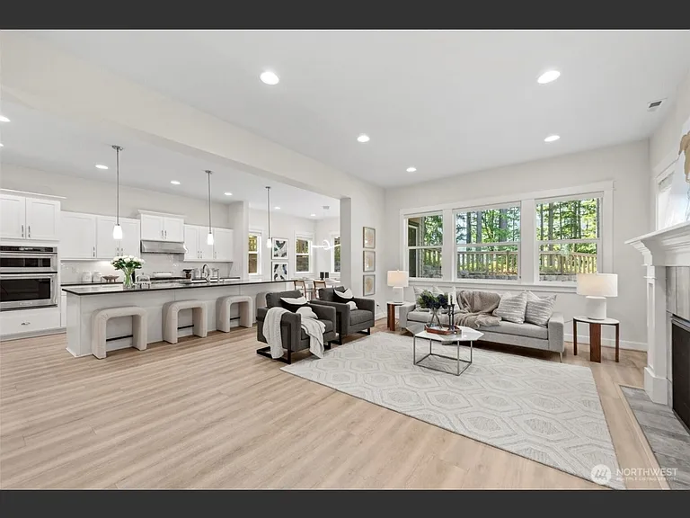 415 5th Ave NE — Photo 4