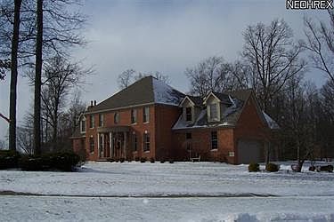 1st image of 20 Oakmont Ct