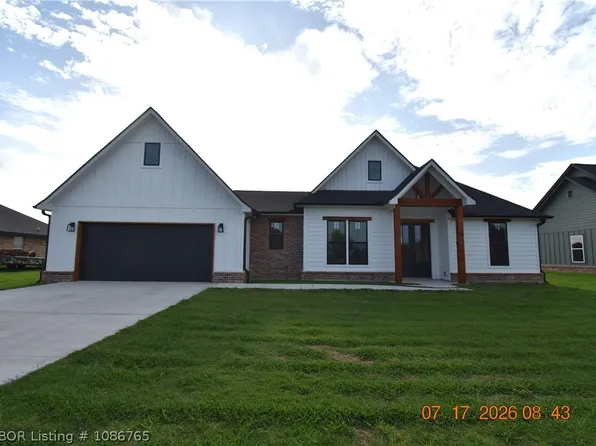 2028 Prairie Fire Dr, Sallisaw, OK 74955