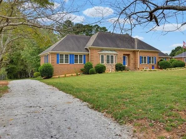 2451 Old Salem Cir SE, Conyers, GA 30013