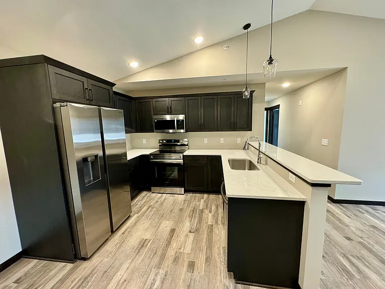 699 Glacier Dr — Photo 17