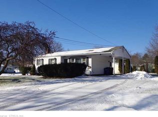47 Chester Dr, Windsor Locks, CT 06096