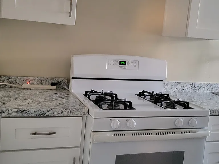 1061 Connecticut St #1061 — Photo 9