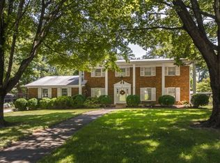 812 Greenwood Dr, Greensboro, NC 27410