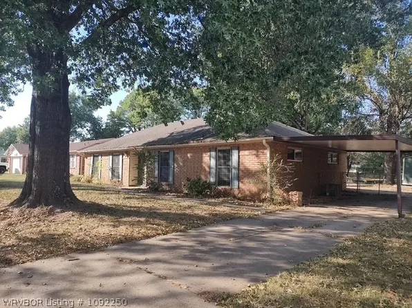 4401 Royal Oak Dr, Fort Smith, AR 72904