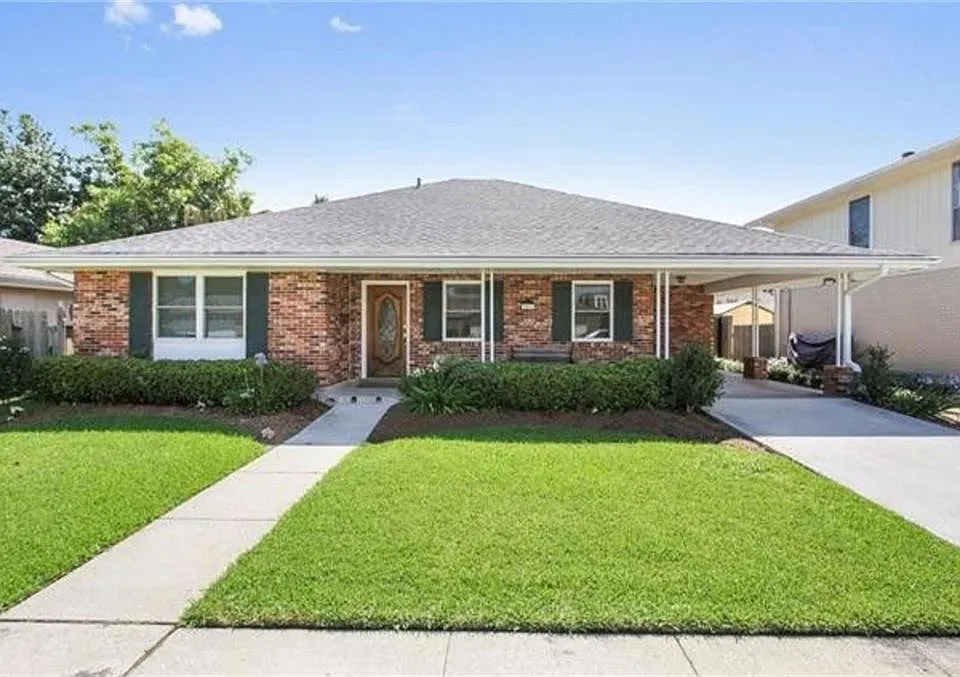 3817 Courtland Dr