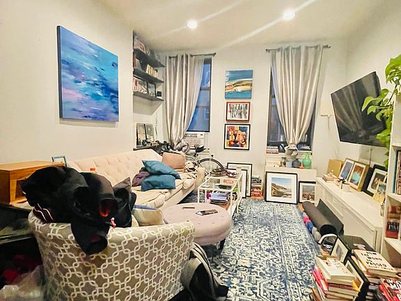2nd image of 319 E 91st St APT 1