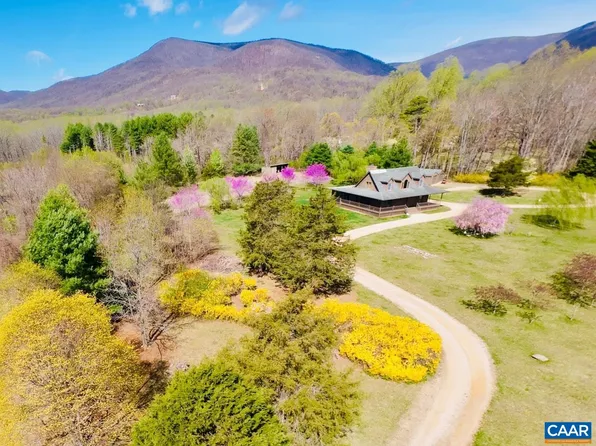 72 Katies Way, Nellysford, VA 22958