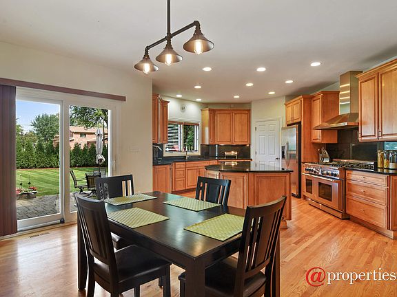 Kitchen / Breakfast Room