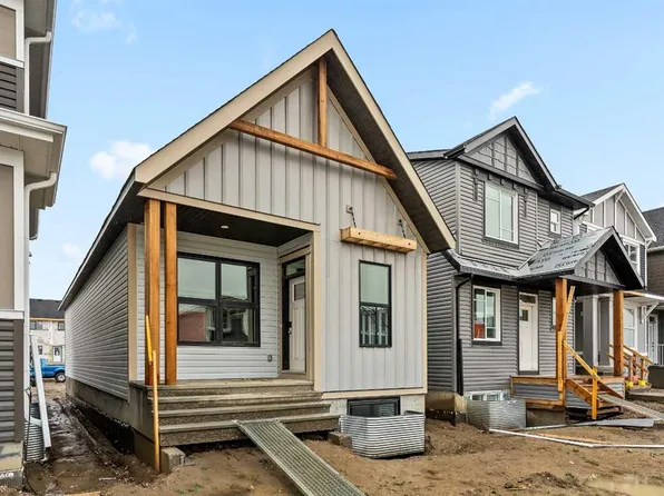 19832 SE 44th St SE, Calgary, AB T3M 4B8