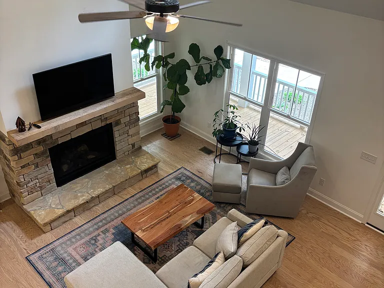 1347 Lake Orange Rd — Photo 7