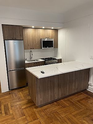 1st image of 41-42 42nd St APT 2B