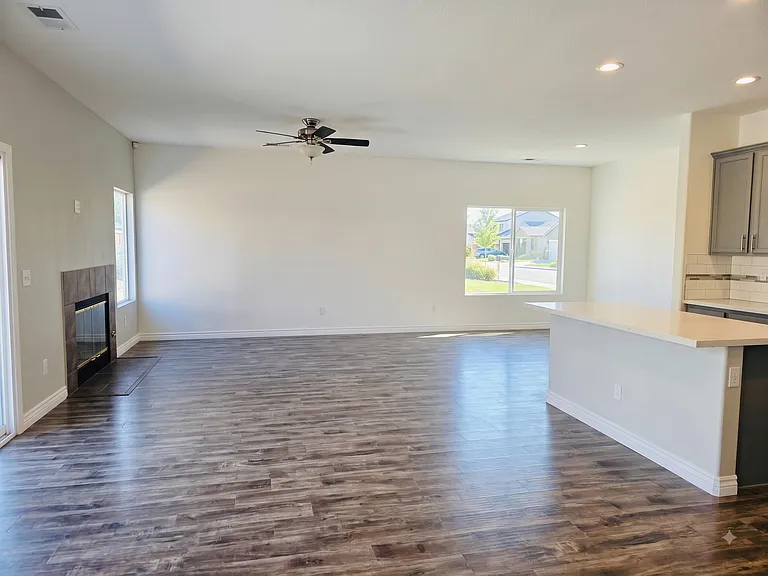 13121 Fullerton Dr — Photo 1