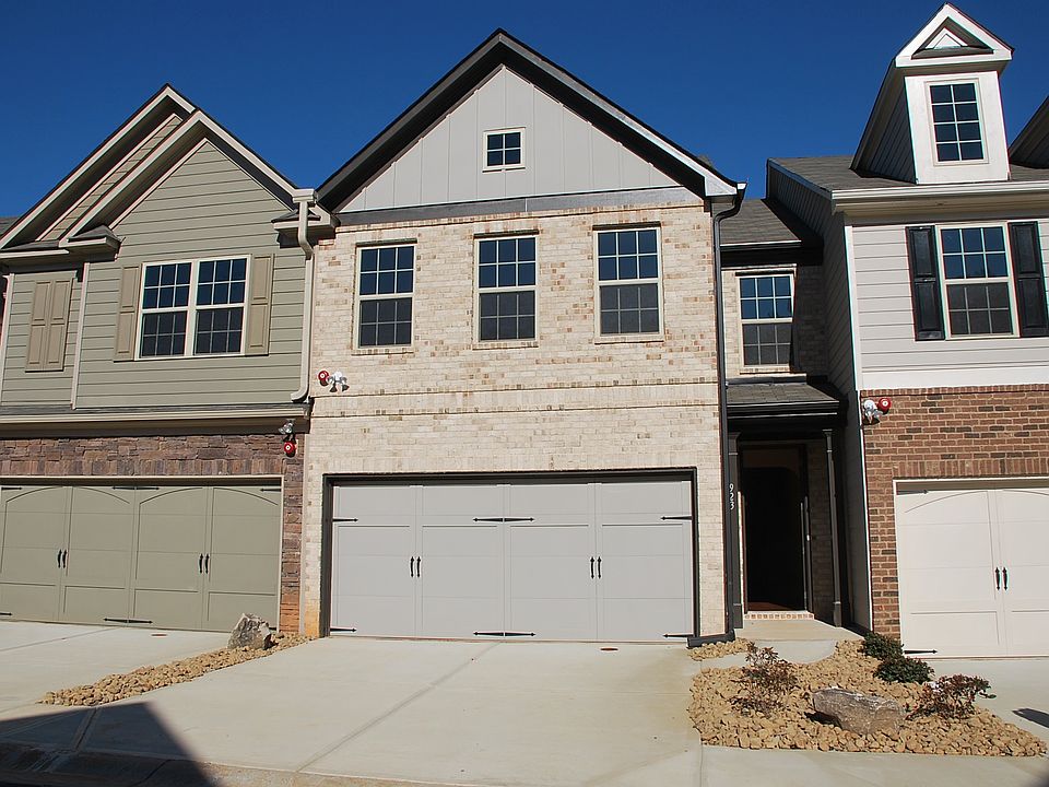 1st image of 923 Spicy Oaks Dr
