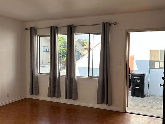 3rd image of 5811 Encinita Ave #5811
