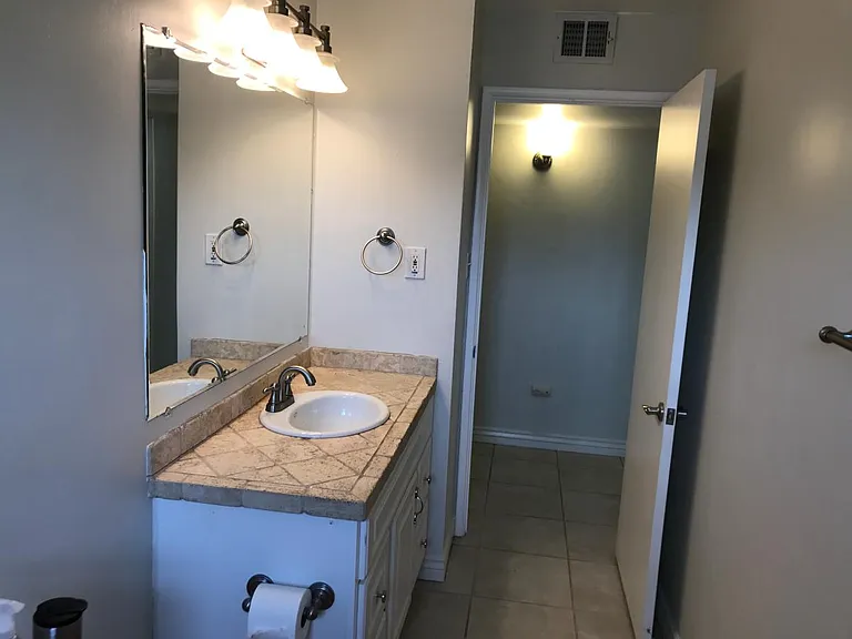 3435 E Monterosa St — Photo 8