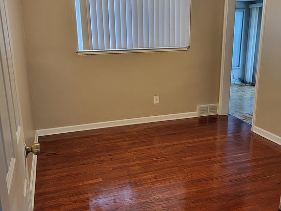 4th image of 31225 Arrowhead St