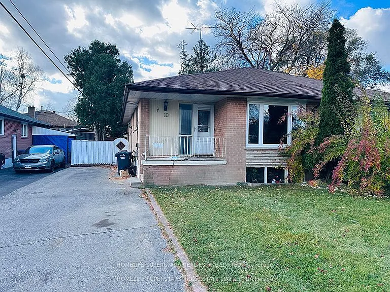 10 Aloma Cres — Photo 2