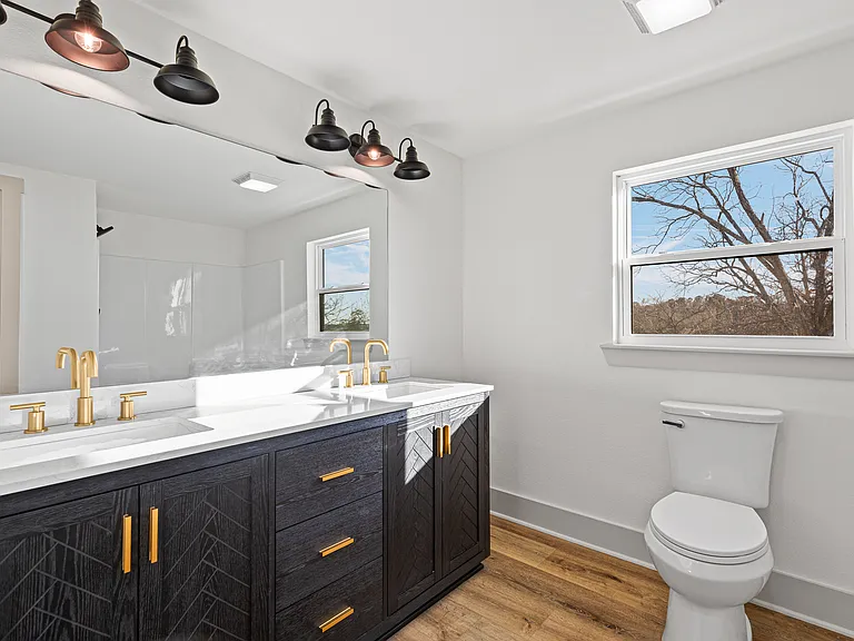 3528 County Road 4460 — Photo 38