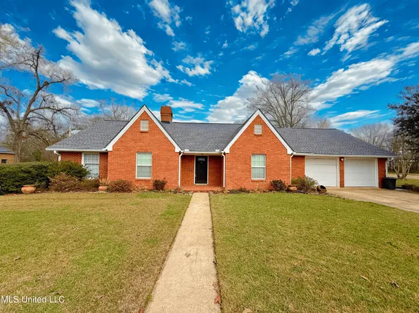 100 Pearl St, Crystal Springs, MS 39059