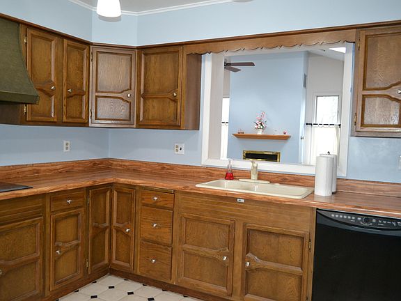 4th image of 2807 Mulberry Ave
