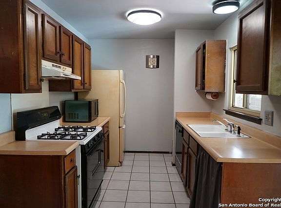 5th image of 12903 Reveille St