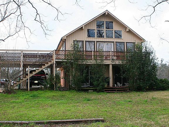 River Home on 1/2 Acre Lot. 2BR/2BA Upstairs. 1 BR/1.5 BA Down