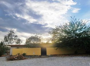 9168 Navajo Trl, Morongo Valley, CA 92256