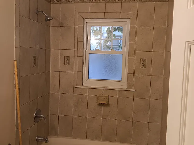 9 Essex Ave — Photo 5