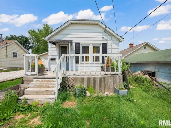 205 E Garfield Ave, Bartonville, IL 61607