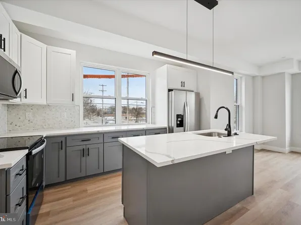 214 W Cumberland St, Philadelphia, PA 19133