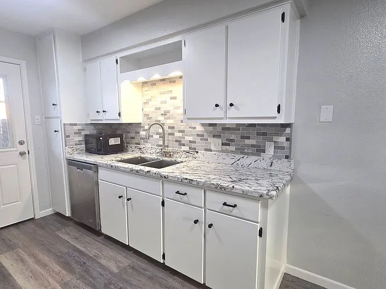 920 E Escondido Rd #D — Photo 5