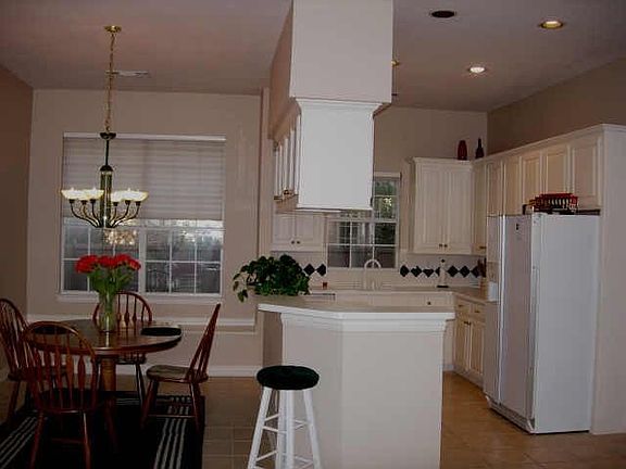 5th image of 6308 Birchmont Dr
