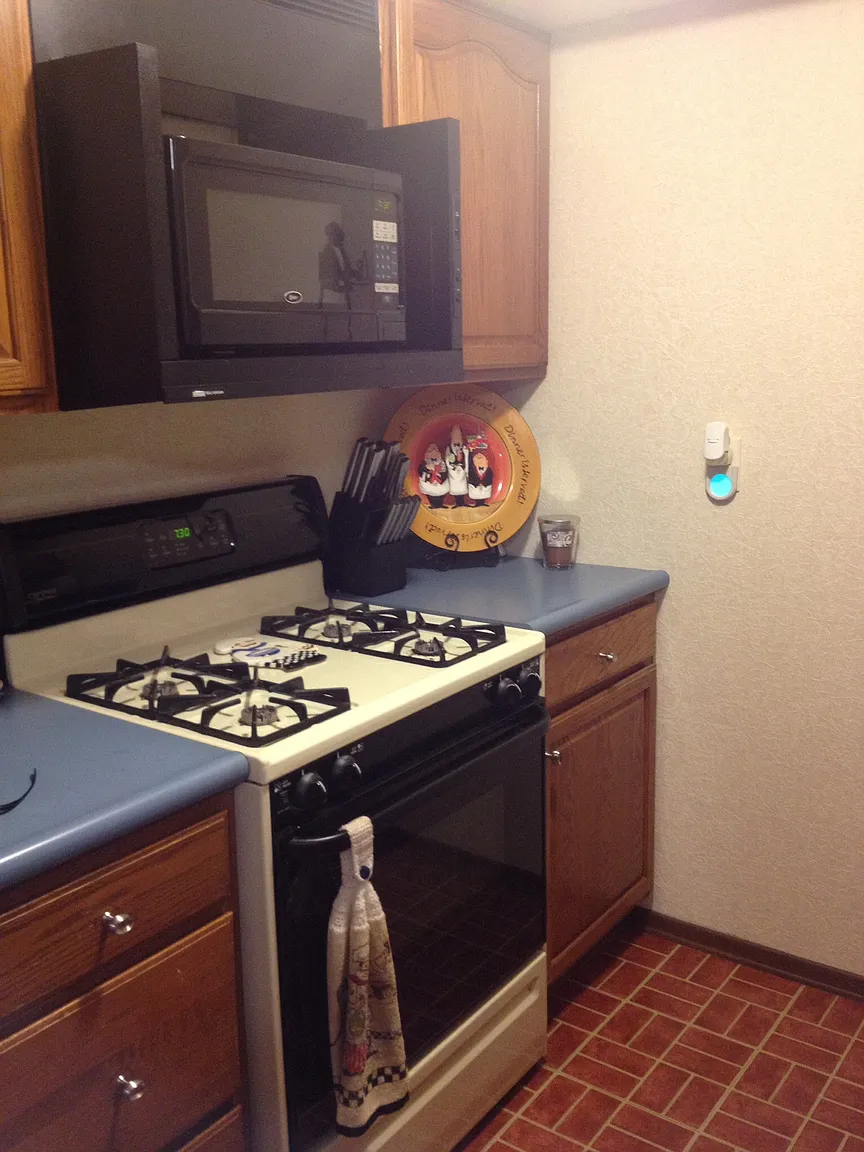 336 E James St photo 1